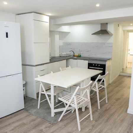 Matching Loures Guest House ภายนอก รูปภาพ