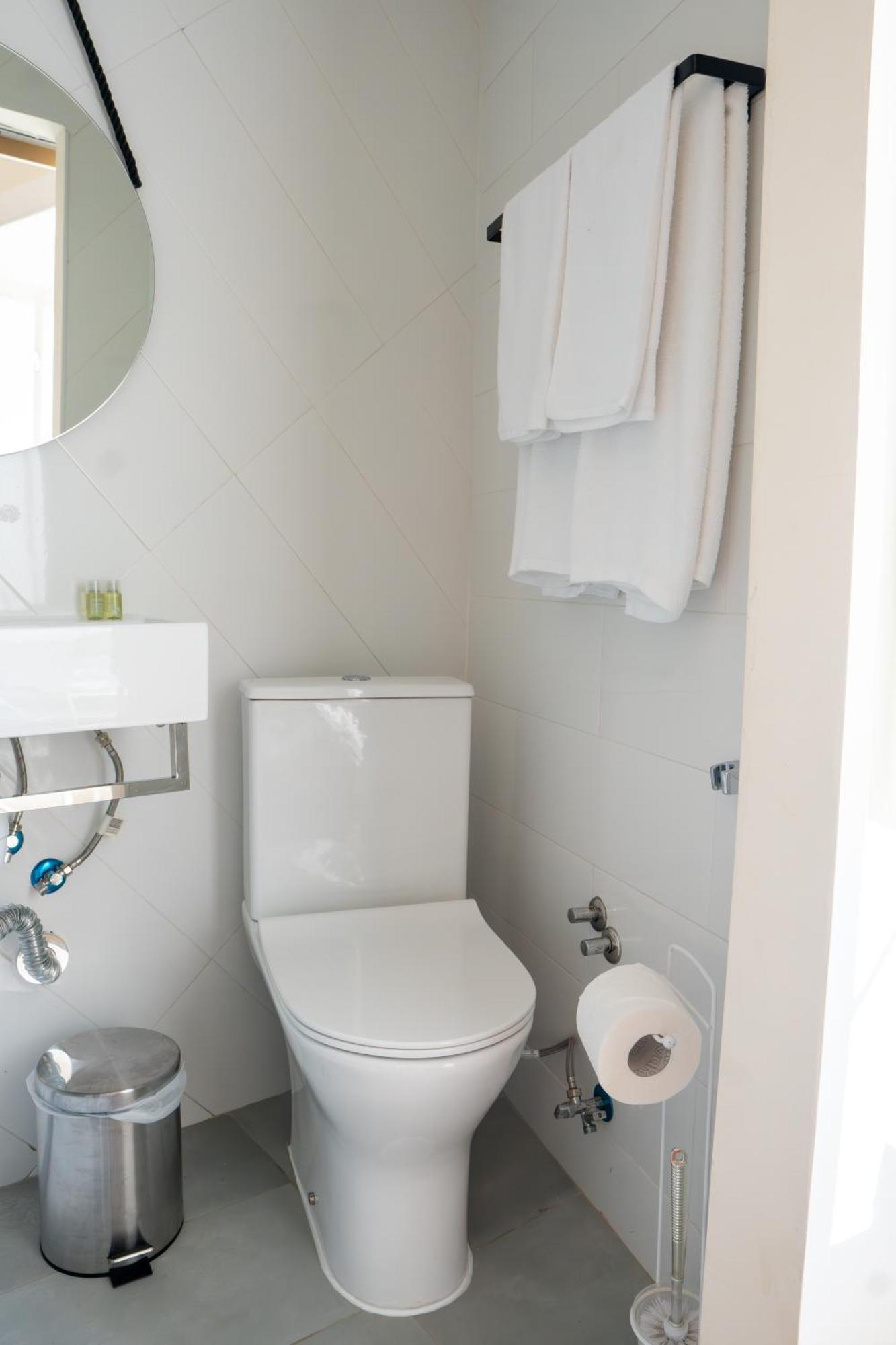 Matching Loures Guest House ภายนอก รูปภาพ