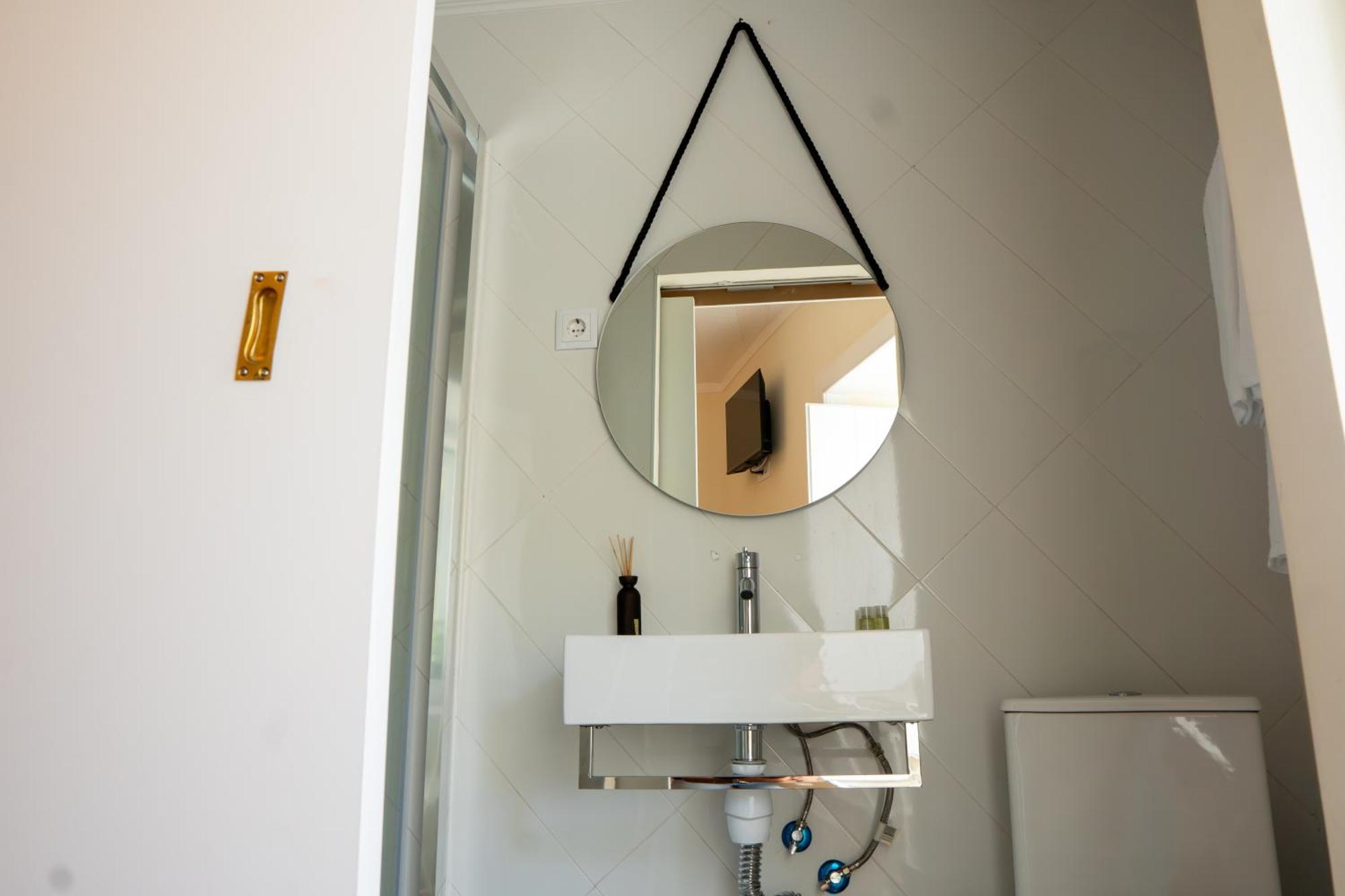 Matching Loures Guest House ภายนอก รูปภาพ